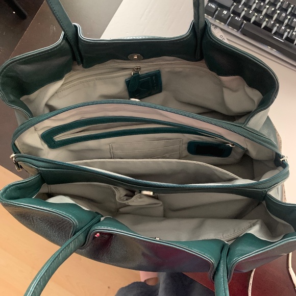 SOPRANO premium leather handbag - Picture 11 of 13